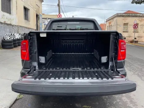 RAM Rampage 2.0 4P HURRICANE 4 TURBO R/T 4X4 AUTOM�TICO, Foto 24
