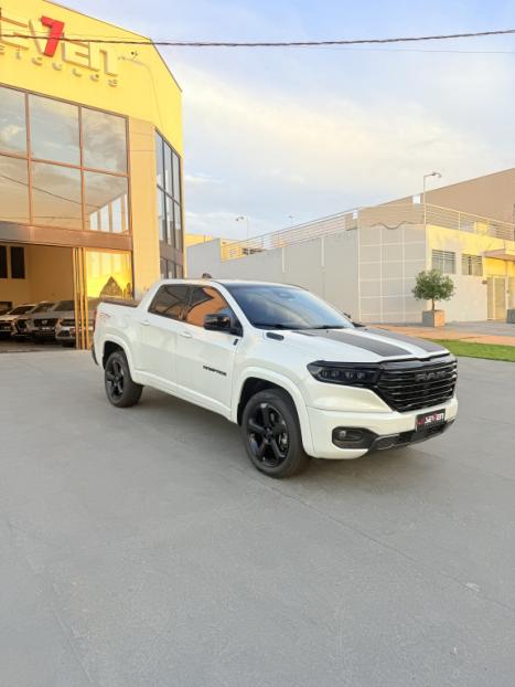 RAM Rampage 2.0 4P HURRICANE 4 TURBO R/T 4X4 AUTOM�TICO, Foto 4