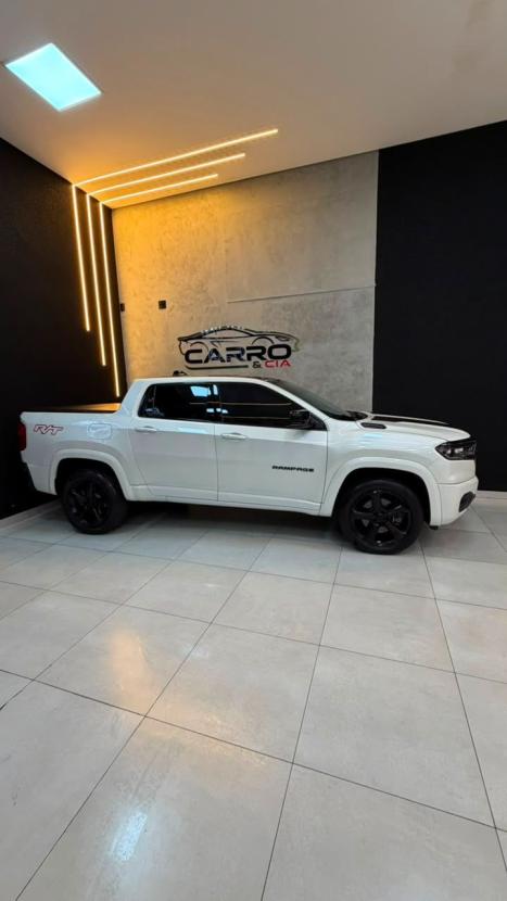 RAM Rampage 2.0 4P HURRICANE 4 TURBO R/T 4X4 AUTOM�TICO, Foto 4