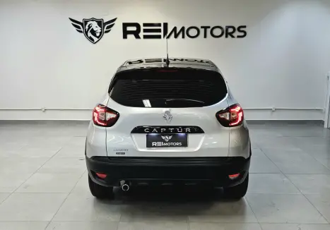 RENAULT Captur 1.6 16V 4P FLEX SCE LIFE X-TRONIC CVT, Foto 6 RENAULT Captur 1.6 16V 4P FLEX SCE LIFE X-TRONIC CVT, Foto 6