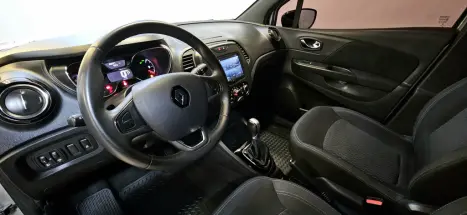 RENAULT Captur 1.6 16V 4P FLEX SCE LIFE X-TRONIC CVT, Foto 9 RENAULT Captur 1.6 16V 4P FLEX SCE LIFE X-TRONIC CVT, Foto 9