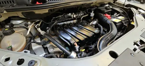 RENAULT Captur 1.6 16V 4P FLEX SCE LIFE X-TRONIC CVT, Foto 11 RENAULT Captur 1.6 16V 4P FLEX SCE LIFE X-TRONIC CVT, Foto 11