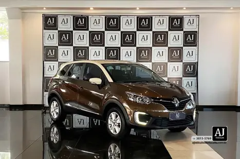 RENAULT Captur 1.6 16V 4P FLEX SCE LIFE X-TRONIC CVT, Foto 3 RENAULT Captur 1.6 16V 4P FLEX SCE LIFE X-TRONIC CVT, Foto 3