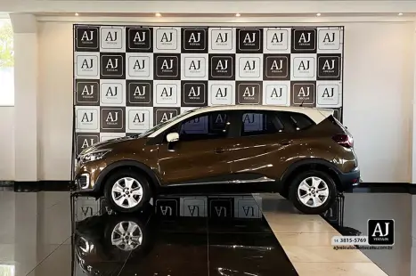 RENAULT Captur 1.6 16V 4P FLEX SCE LIFE X-TRONIC CVT, Foto 5 RENAULT Captur 1.6 16V 4P FLEX SCE LIFE X-TRONIC CVT, Foto 5