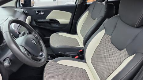 RENAULT Captur 1.6 16V 4P FLEX SCE INTENSE X-TRONIC CVT, Foto 10 RENAULT Captur 1.6 16V 4P FLEX SCE INTENSE X-TRONIC CVT, Foto 10