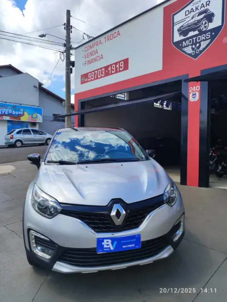 RENAULT Captur 1.6 16V 4P FLEX SCE INTENSE X-TRONIC CVT, Foto 17