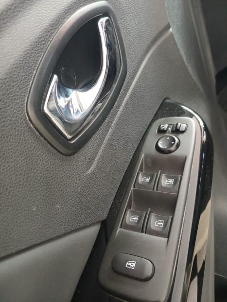 RENAULT Captur 1.6 16V 4P FLEX SCE LIFE X-TRONIC CVT, Foto 14