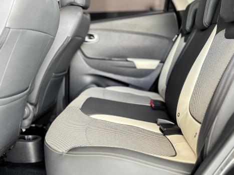 RENAULT Captur 1.6 16V 4P FLEX SCE INTENSE X-TRONIC CVT, Foto 10