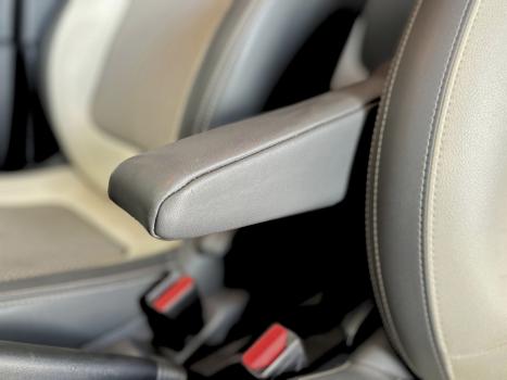 RENAULT Captur 1.6 16V 4P FLEX SCE INTENSE X-TRONIC CVT, Foto 11