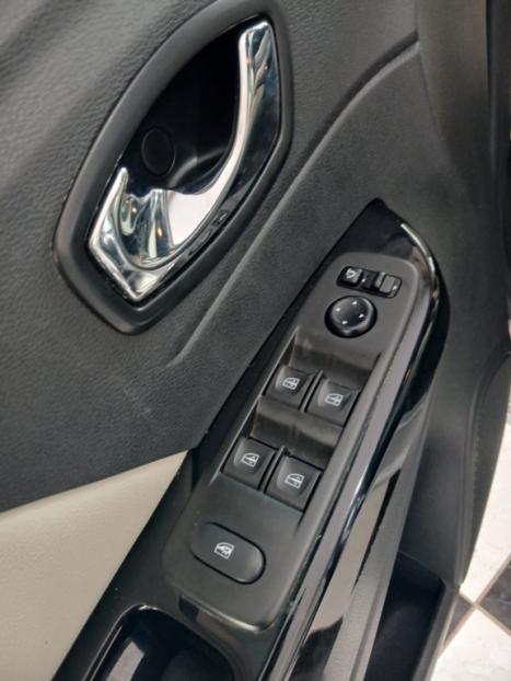 RENAULT Captur 1.6 16V 4P FLEX BOSE AUTOM�TICO, Foto 6