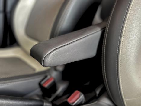 RENAULT Captur 2.0 16V 4P FLEX INTENSE AUTOM�TICO, Foto 12