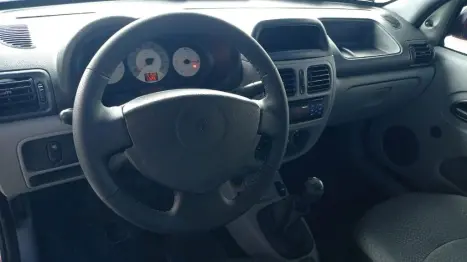 RENAULT Clio Hatch 1.0 16V 4P FLEX CAMPUS, Foto 5