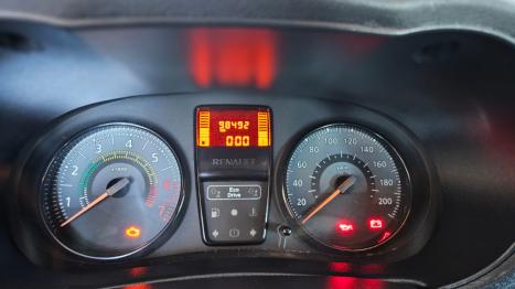 RENAULT Clio Hatch 1.0 16V 4P FLEX AUTHENTIQUE, Foto 10