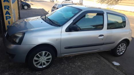 RENAULT Clio Hatch 1.0 16V FLEX AUTHENTIQUE, Foto 2