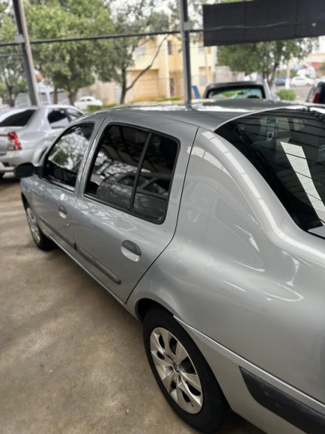 RENAULT Clio Sedan 1.6 16V 4P HI FLEX EXPRESSION, Foto 4