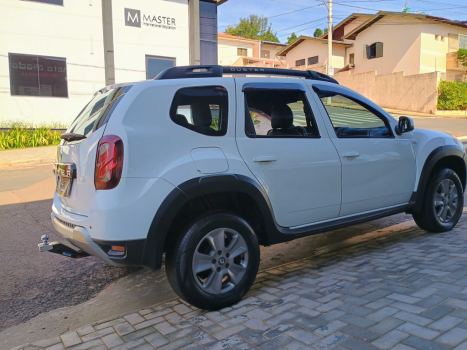 RENAULT Duster 1.6 16V 4P FLEX DYNAMIQUE AUTOMÁTICO CVT, Foto 5 RENAULT Duster 1.6 16V 4P FLEX DYNAMIQUE AUTOMÁTICO CVT, Foto 5