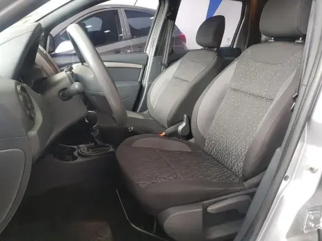 RENAULT Duster 1.6 16V 4P FLEX SCE AUTHENTIQUE X-TRONIC AUTOM�TICO, Foto 10
