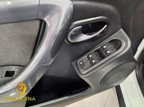 RENAULT Duster 2.0 16V 4P FLEX DYNAMIQUE AUTOM�TICO, Foto 7