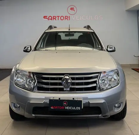 RENAULT Duster 2.0 16V 4P FLEX DYNAMIQUE AUTOM�TICO, Foto 2