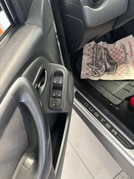 RENAULT Duster 2.0 16V 4P FLEX DYNAMIQUE AUTOM�TICO, Foto 7