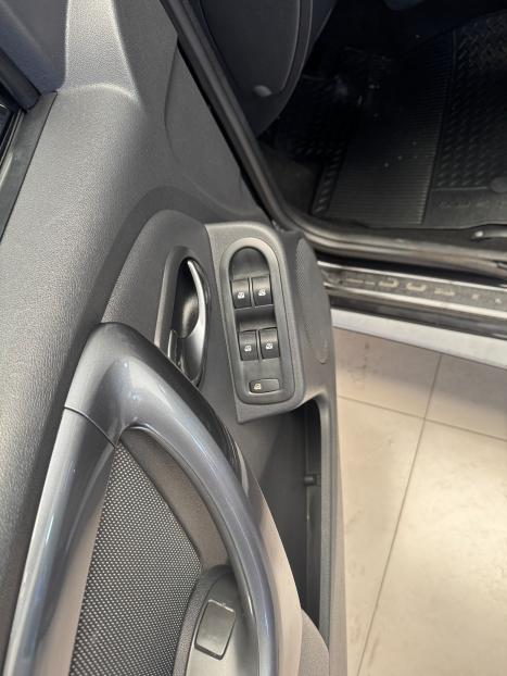 RENAULT Duster 2.0 16V 4P FLEX DYNAMIQUE 4X4, Foto 6