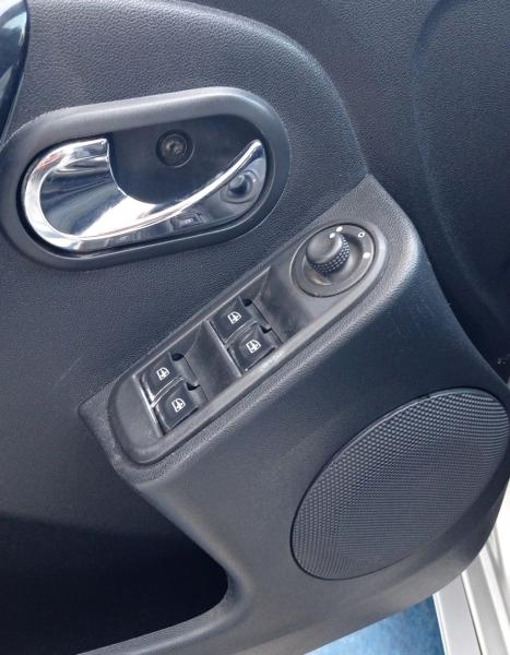 RENAULT Duster 2.0 16V 4P FLEX DYNAMIQUE AUTOM�TICO, Foto 10