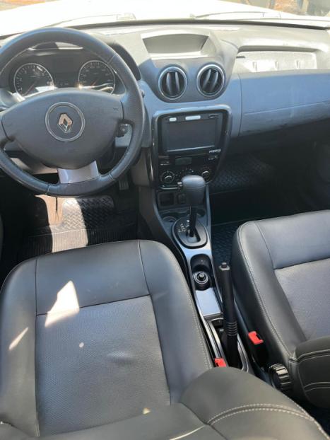 RENAULT Duster 2.0 16V 4P FLEX DYNAMIQUE AUTOM�TICO, Foto 2