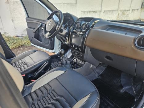 RENAULT Duster 2.0 16V 4P FLEX DYNAMIQUE 4X4, Foto 2