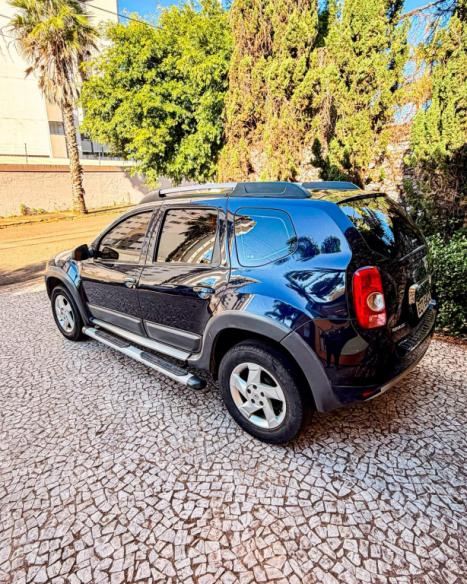 RENAULT Duster 2.0 16V 4P FLEX DYNAMIQUE AUTOM�TICO, Foto 2