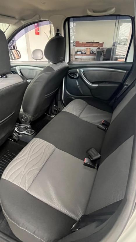 RENAULT Duster 2.0 16V 4P FLEX DYNAMIQUE AUTOM�TICO, Foto 4