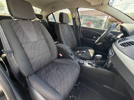 RENAULT Fluence 2.0 16V 4P FLEX DYNAMIQUE AUTOM�TICO, Foto 8