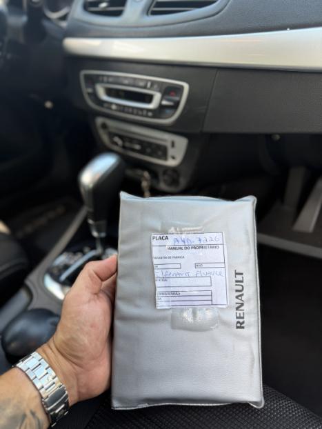 RENAULT Fluence 2.0 16V 4P FLEX DYNAMIQUE AUTOM�TICO, Foto 11