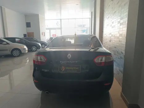 RENAULT Fluence 2.0 16V 4P FLEX DYNAMIQUE AUTOM�TICO, Foto 5