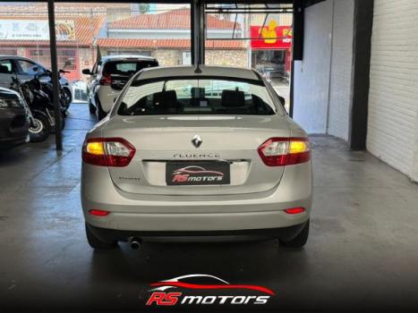 RENAULT Fluence 2.0 16V 4P FLEX DYNAMIQUE AUTOM�TICO, Foto 3