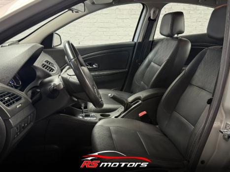 RENAULT Fluence 2.0 16V 4P FLEX DYNAMIQUE AUTOM�TICO, Foto 5