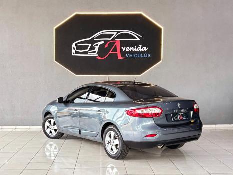 RENAULT Fluence 2.0 16V 4P FLEX DYNAMIQUE AUTOM�TICO, Foto 4