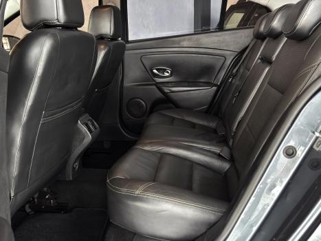 RENAULT Fluence 2.0 16V 4P FLEX DYNAMIQUE AUTOM�TICO, Foto 9