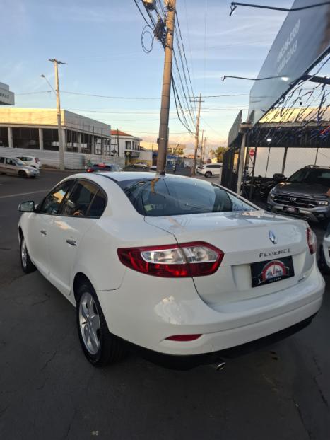 RENAULT Fluence 2.0 16V 4P FLEX DYNAMIQUE AUTOM�TICO, Foto 4