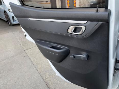 RENAULT Kwid 1.0 12V 4P SCE FLEX OUTSIDER, Foto 8