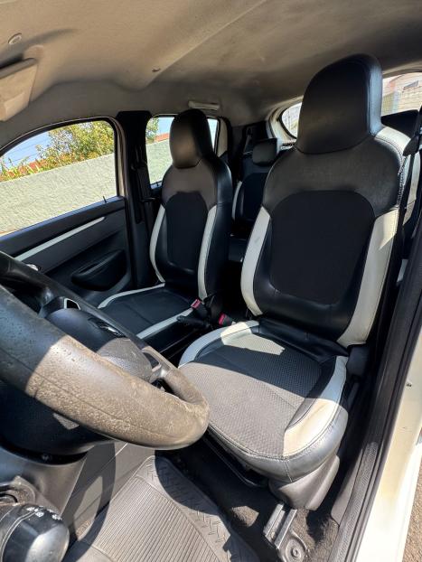 RENAULT Kwid 1.0 12V 4P SCE FLEX INTENSE, Foto 6