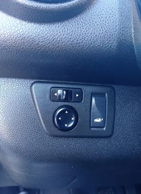 RENAULT Kwid 1.0 12V 4P SCE FLEX OUTSIDER, Foto 10