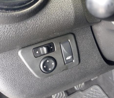 RENAULT Kwid 1.0 12V 4P SCE FLEX OUTSIDER, Foto 9