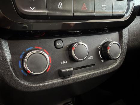 RENAULT Kwid 1.0 12V 4P SCE FLEX INTENSE, Foto 9