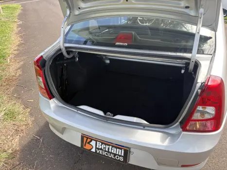 RENAULT Logan 1.0 12V 4P FLEX SCE AUTHENTIQUE, Foto 15