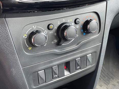 RENAULT Logan 1.0 12V 4P FLEX SCE ZEN, Foto 12