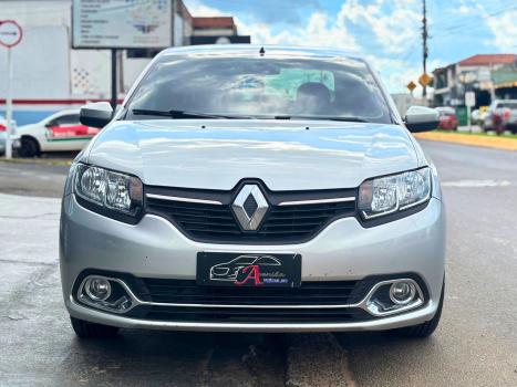 RENAULT Logan 1.0 12V 4P FLEX SCE AUTHENTIQUE, Foto 2