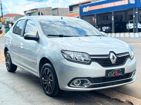 RENAULT Logan 1.0 12V 4P FLEX SCE AUTHENTIQUE, Foto 3