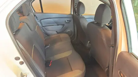 RENAULT Logan 1.0 12V 4P FLEX SCE ZEN, Foto 10