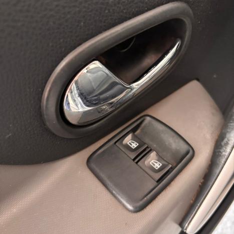 RENAULT Logan 1.0 16V 4P FLEX SCE EXPRESSION, Foto 12