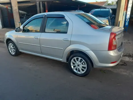 RENAULT Logan 1.6 16V 4P FLEX EXPRESSION, Foto 2